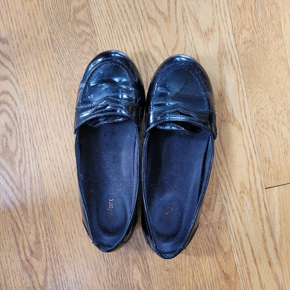 ๐ Black comfort patent leather loafer shoe size 6.5 - Picture 2 of 4